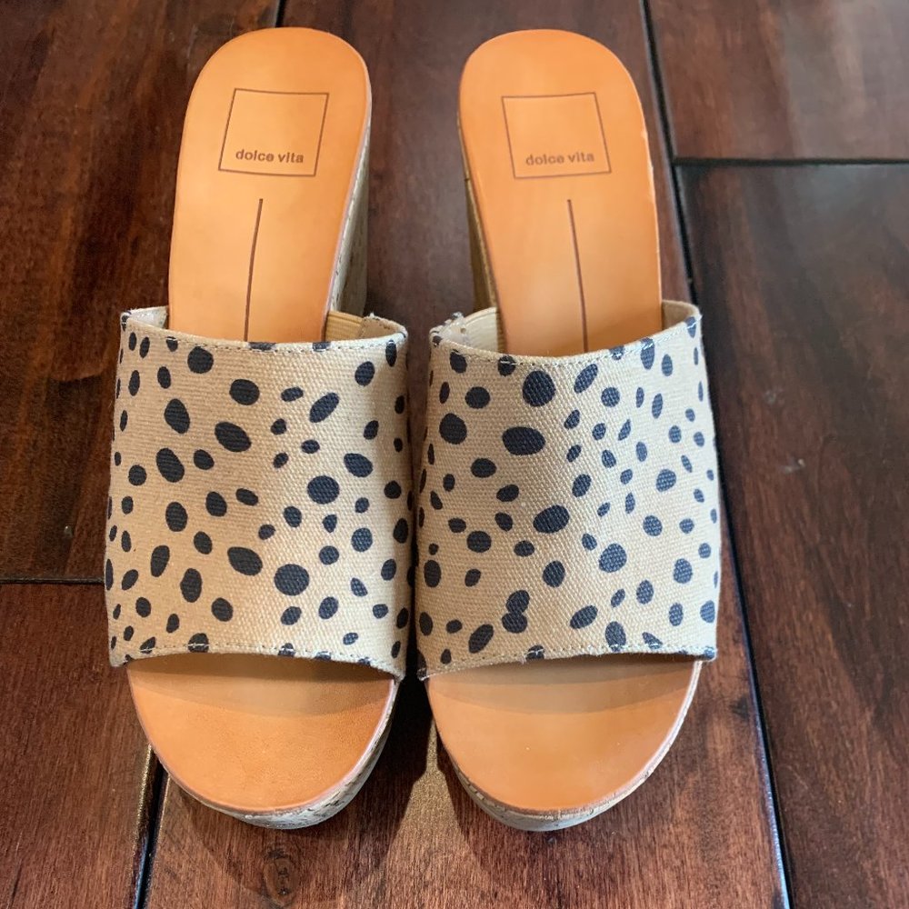 Dolce Vita Leopard sandal in 7